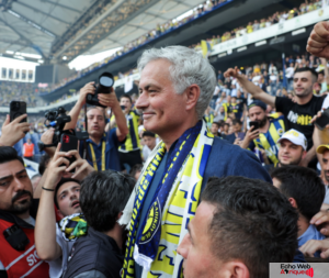 José Mourinho s’engage officiellement avec Fenerbahçe, son salaire dévoilé !