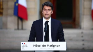 Gabriel Attal maintenu à Matignon après sa tentative de démission