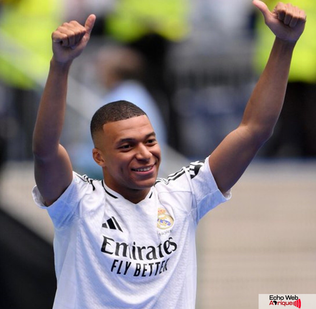 Real Madrid : Kylian Mbappé arrive à Madrid pour sa présentation officielle ! (photos)