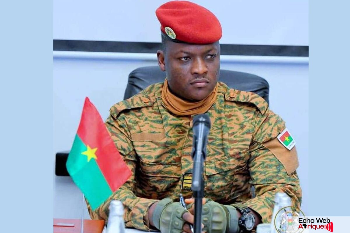 Ibrahim Traoré accueille Mathieu Declercq comme Consul Général de France au Burkina Faso