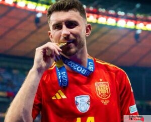 JO 2024 : Aymeric Laporte célèbre la victoire espagnole face à l’équipe de France !