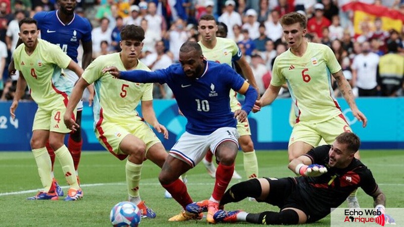 JO 2024 : L’équipe de France échoue en finale contre l’Espagne, une première de l'histoire !