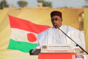 Coup d’État au Niger : L’ex-président Issoufou tacle général Tiani.