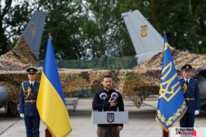 L’Ukraine déploie des avions de combat F-16 de fabrication américaine, selon Zelensky