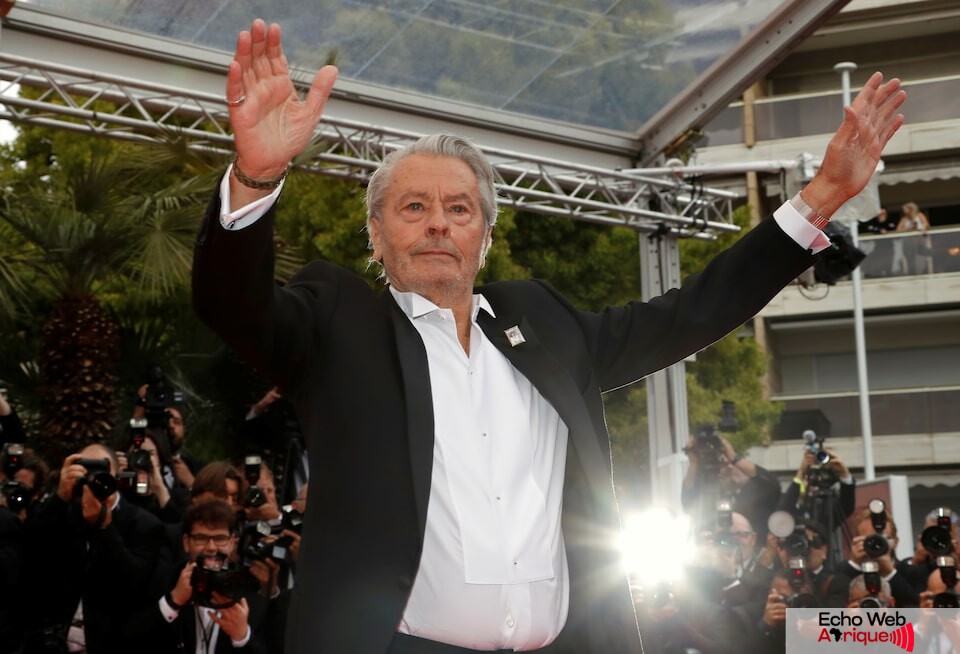 Décès du géant du cinéma français Alain Delon