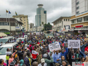 Zimbabwe : Quatre militants pro-démocratie inculpés après une manifestation