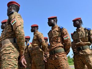 Burkina Faso : 3 officiers radiés de l’armée pour cette raison